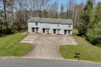 Premium Townhome #D w/ 2 King Beds & Luxury Baths - Jacuzzi