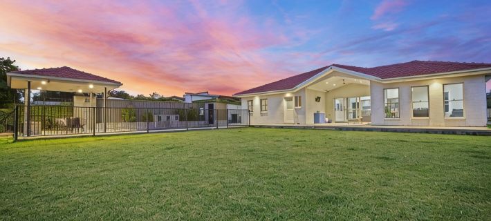 Mediterranean Escape – Pool, Pizza Oven & Near Zoo Hotel a Dubbo