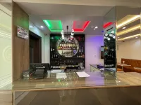 God's Touch Apartments Signature - bar