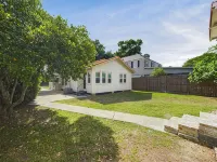 Evangeline House! Beautifully remodeled & Super Close to Downtown - 부티크
