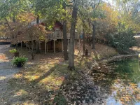 3 Crosslake ROMANTIC Log Cabin in the woods. Hot Tub & Wood Burning Fire Place. - Pools