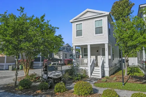 Downtown Ocean Springs Cottage with Golf Cart for Rent - Country Houses