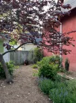 Historic Downtown Garden Oasis with Private Patio - Wifi