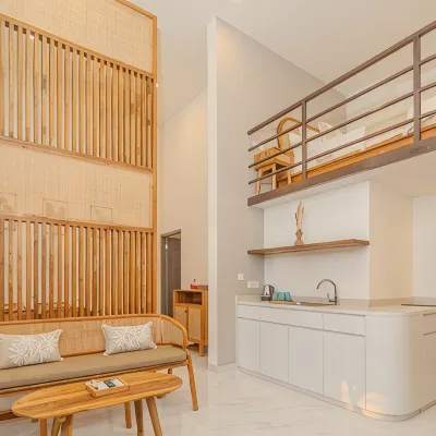 Canggu Loft Studio Hotels near Babakan