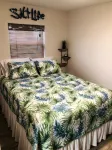 Vacay Getaway! Cozy Coastal South Bay Blue Bungalow - 3-نجوم