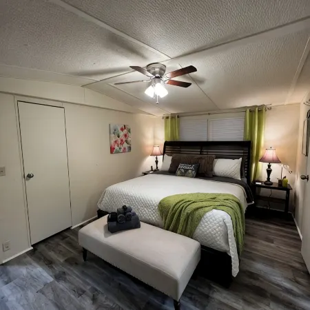 Newly Renovated, Music-Themed Mobile Home! Pet-Friendly! 2 Minutes from I-40!