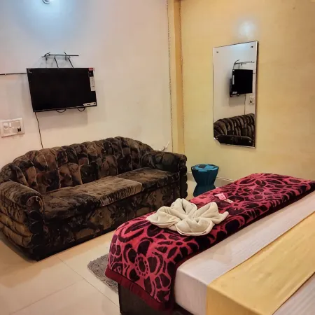 Hotel Karnal Inn