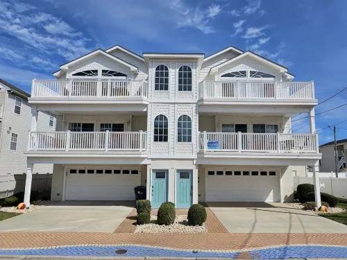 WW Condo 1.5 blks to beach and boardwalk. Walk to shops, restaurants and CC. - 3 stjerner