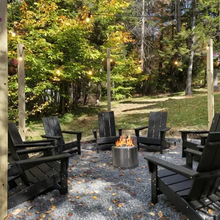 Chalet 1mi to Mount Snow with Cinema and Hot Tub