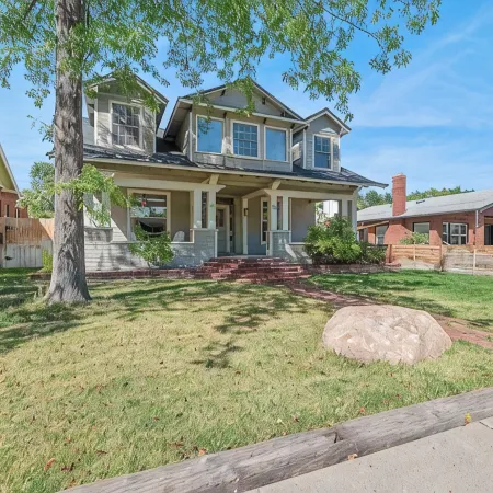 6BR Midtown Escape - Perfect for Groups, Sleeps 12