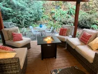 Contemporary 3bedroom / 2 bathroom house close to UO - 4성급
