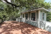 Downtown oasis, walking distance to Capitol, UT, Zilker Park, music venues - บังกะโล