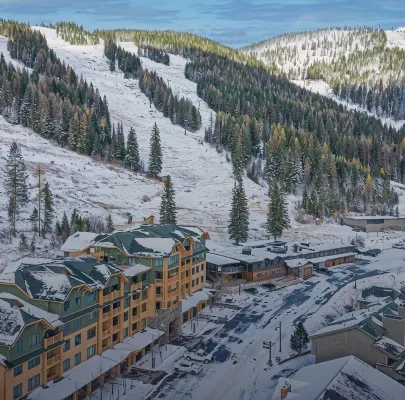 Ski in-Ski out Morning Eagle 3-bedroom condo in Whitefish - Boutique
