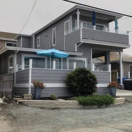 FULL OCEAN VIEW!!! 3 minute walk to beach, WiFi, Dogs welcomed upon approval