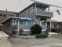FULL OCEAN VIEW!!! 3 minute walk to beach, WiFi, Dogs welcomed upon approval - 3 tähden