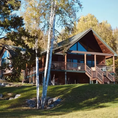 Lake Escape; Sleeps12, Hottub, Gameroom & Utv, Direct Snowmobile