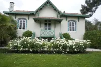 In garden charm and comfort for the independent annex building of the Villa - Chalets