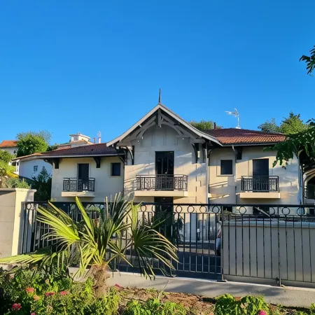 Arcachon premium apt 1 min walk from the beach - Large Terrace - Private parking