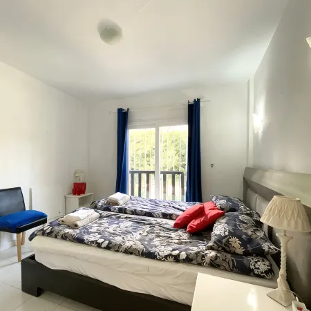 Spacious Apartment w/ Garden Views & Pool Access