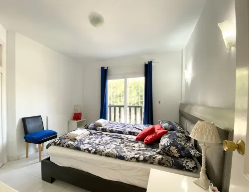 Spacious Apartment w/ Garden Views & Pool Access - Boutique