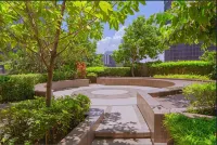 Uptown Parksuites T2 Radiant 2BR Walk to Uptown Mall +Nightlife Xylo - balcony