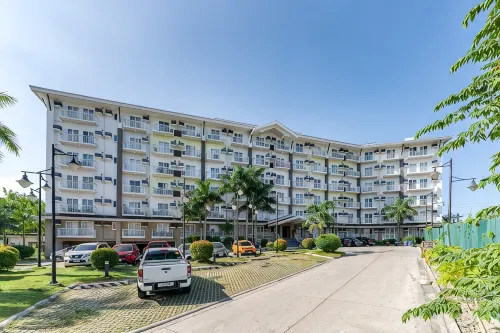 Jolenia by J&J | Studio near airport w/ pool & gym - balcon