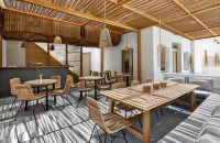 Arco Solium Suites - breakfast
