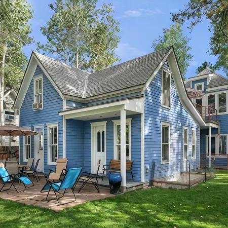 MODERN Monet Blue Aspen Victorian Whole House In Town,  with Private Hot Tub!