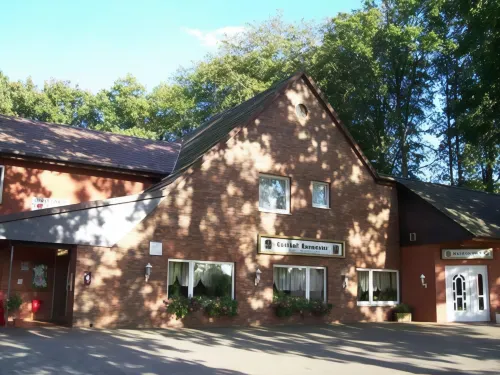 Hotel-Gasthaus Burmester Hotel di Hollenstedt