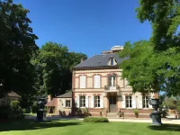 Château de Montabert Hotels in Laubressel