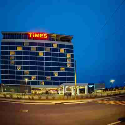 Grand Times Hotel Drummondville Hotel Exterior