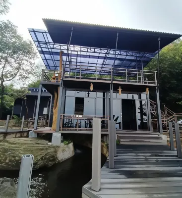 Nebula Glamping Các khách sạn ở Sukamakmur