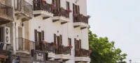 White Pearl Hotel