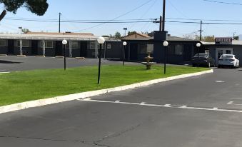 New Corral Motel