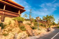Manta Cottages with Sea View Hotel dekat Pura Goa Giri Putri