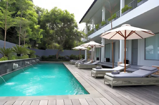 Lovinalife Room & Cafe