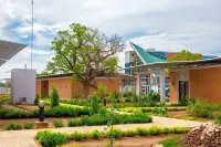 Dunia Hôtel Ouagadougou Loumbila Hotel di Oubritenga