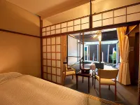 HOTEL SHIRAHAMAKAN - avec sources thermales