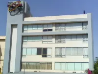 Hotel Platinum Inn Hotels in Ахмедабад