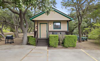 Canyon Lake Cabins