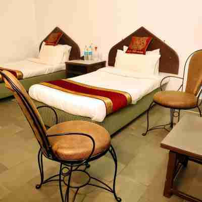 Panna Tiger Resort- Riverside Property Rooms