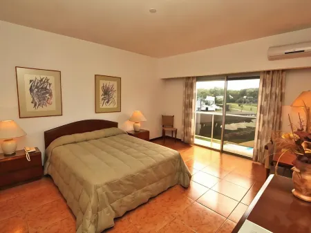 Hotel Terraza del Mar Отели в г. Пунта Бальена