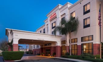 Hampton Inn & Suites Tulare