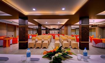 Udaan Clover Hotel Banquet & Spa