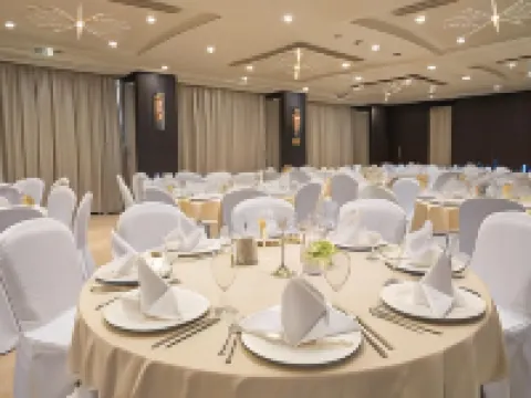 ดิ เลกาซี่ ลักซ์ชัวรี่ โฮเต็ล แอลจีียร์ส ฮิดรา โรงแรมในแอลเจียร์