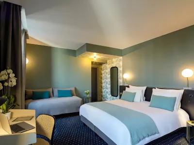 Hôtel Mercure Nantes Centre Passage Pommeraye Hotel dekat Parc de Proce