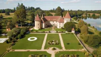 Hotel Domaine des Etangs, Auberge Resorts Collection Hotel dekat Aventure Parc Lacs De Haute Charente