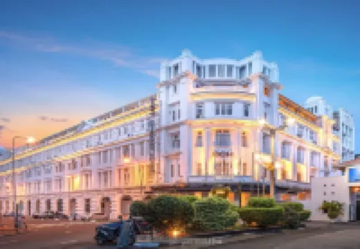 Grand Oriental Hotel โรงแรมใน