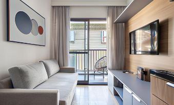 Nxos - Building with Gym and Laundry in Consolação-SP