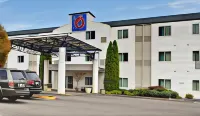 Motel 6 Roseburg, or